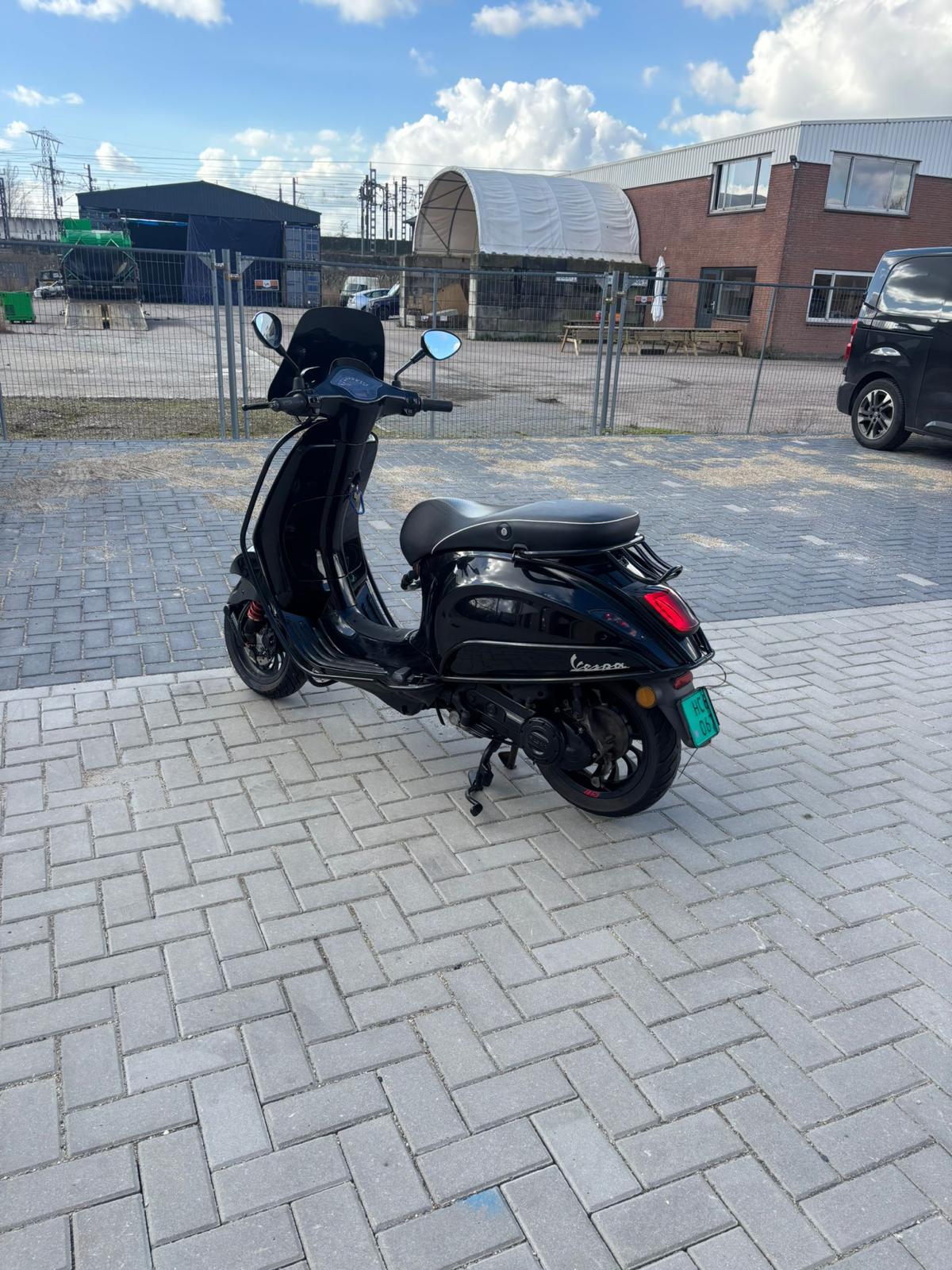 Vespa Sprint Black on Black